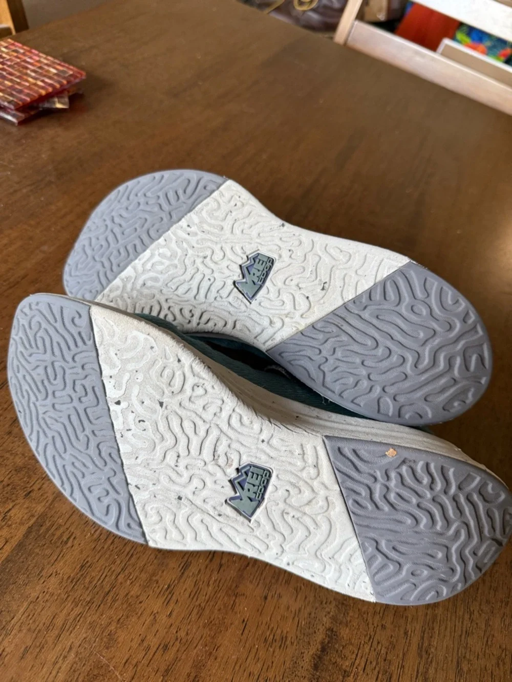 Women’s REI Teal Knit Sneakers with White Sole - Picture 4 of 6